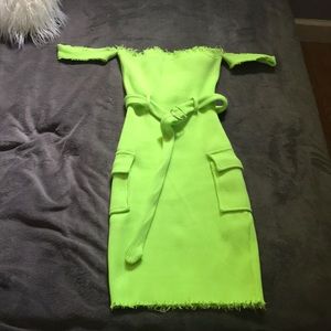 Neon off-the-shoulder body on dress